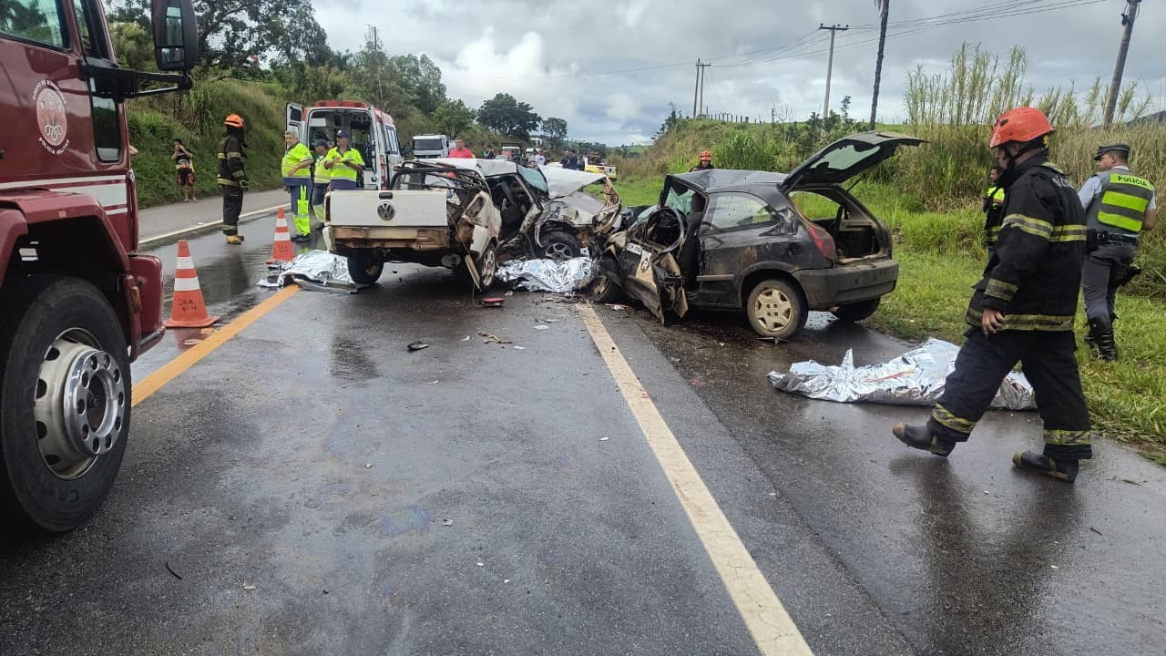 Grave acidente mata três pessoas em rodovia no interior de SP
