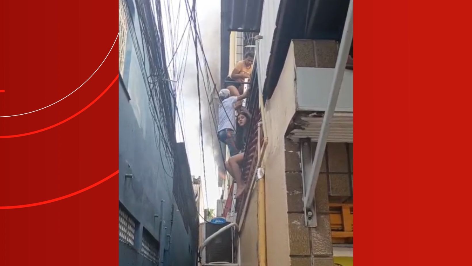 Incêndio atinge casa na Zona Sul de Manaus; VÍDEO