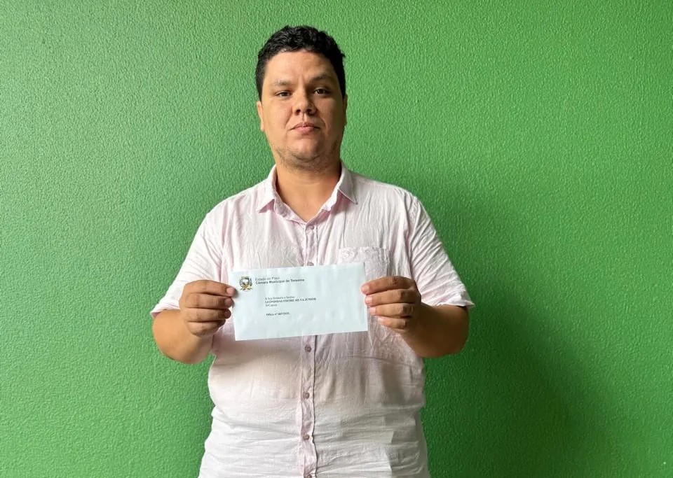 Suplente de Tatiana Medeiros toma posse na Câmara de Teresina após 60 dias de afastamento da vereadora