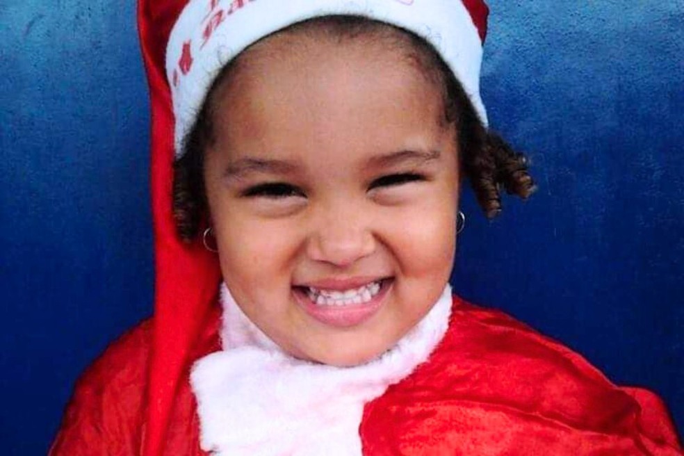 Manuela morreu quando tinha apenas quatro anos, em Santos (SP) — Foto: Arquivo Pessoal