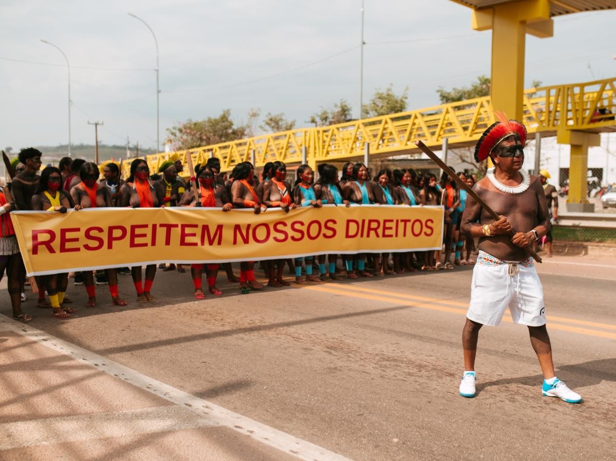 Kayapó e Panará bloqueiam BR-163 contra fim de medidas de proteção dos territórios indígenas no PA