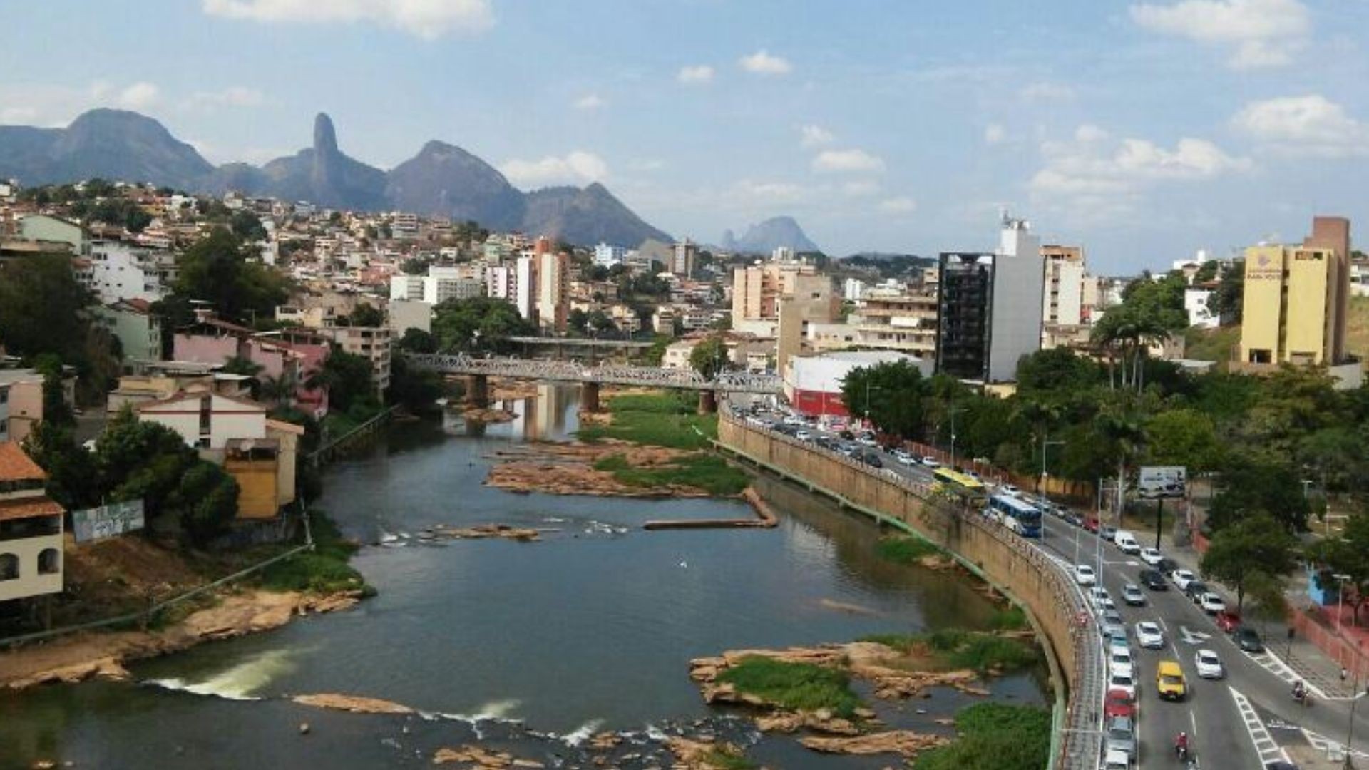 Homem é morto a tiros e outro fica ferido após discussão em festa no ES