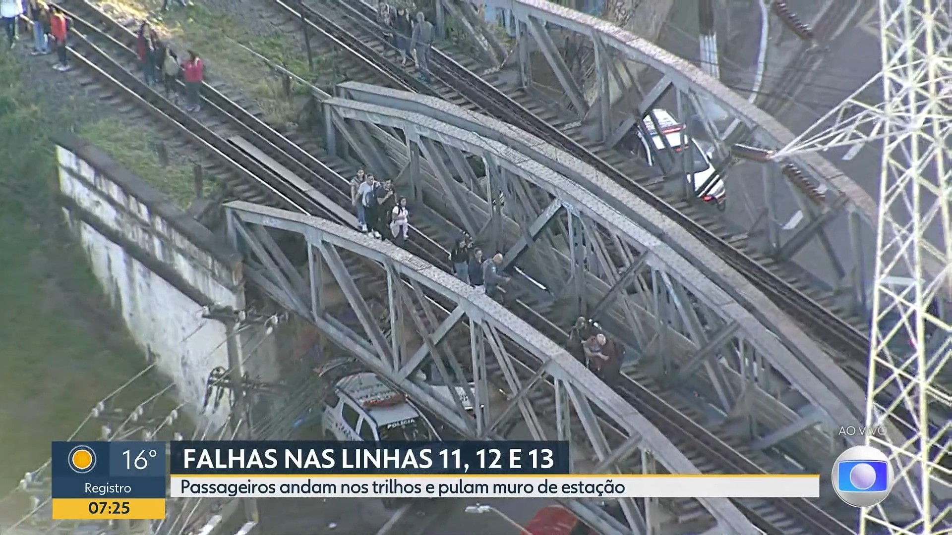 Falhas nos trens pelo 3º dia: explosão, passageiros nos trilhos e impactos no trânsito; acompanhe