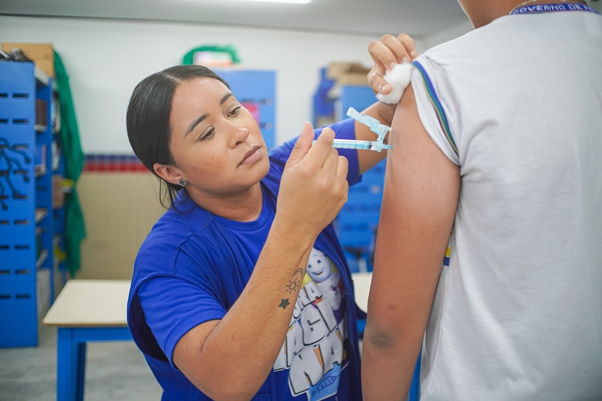Pernambuco amplia vacinação contra gripe para toda a população acima de 6 meses de idade