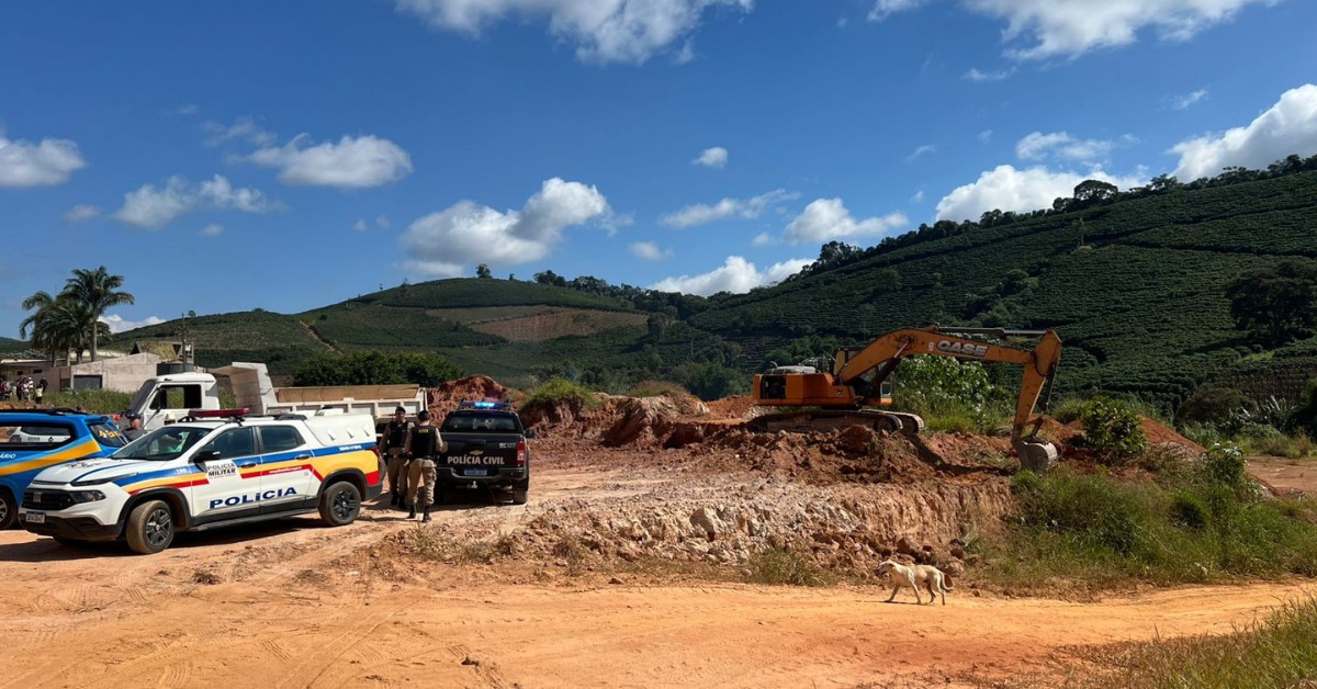 Homem é morto a tiros enquanto operava máquina carregadeira na zona rural de Martins Soares