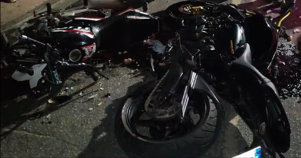 Colisão frontal de motos acoteceu em rodovia estadual em Assu — Foto: Assú Todo Dia/Reprodução
