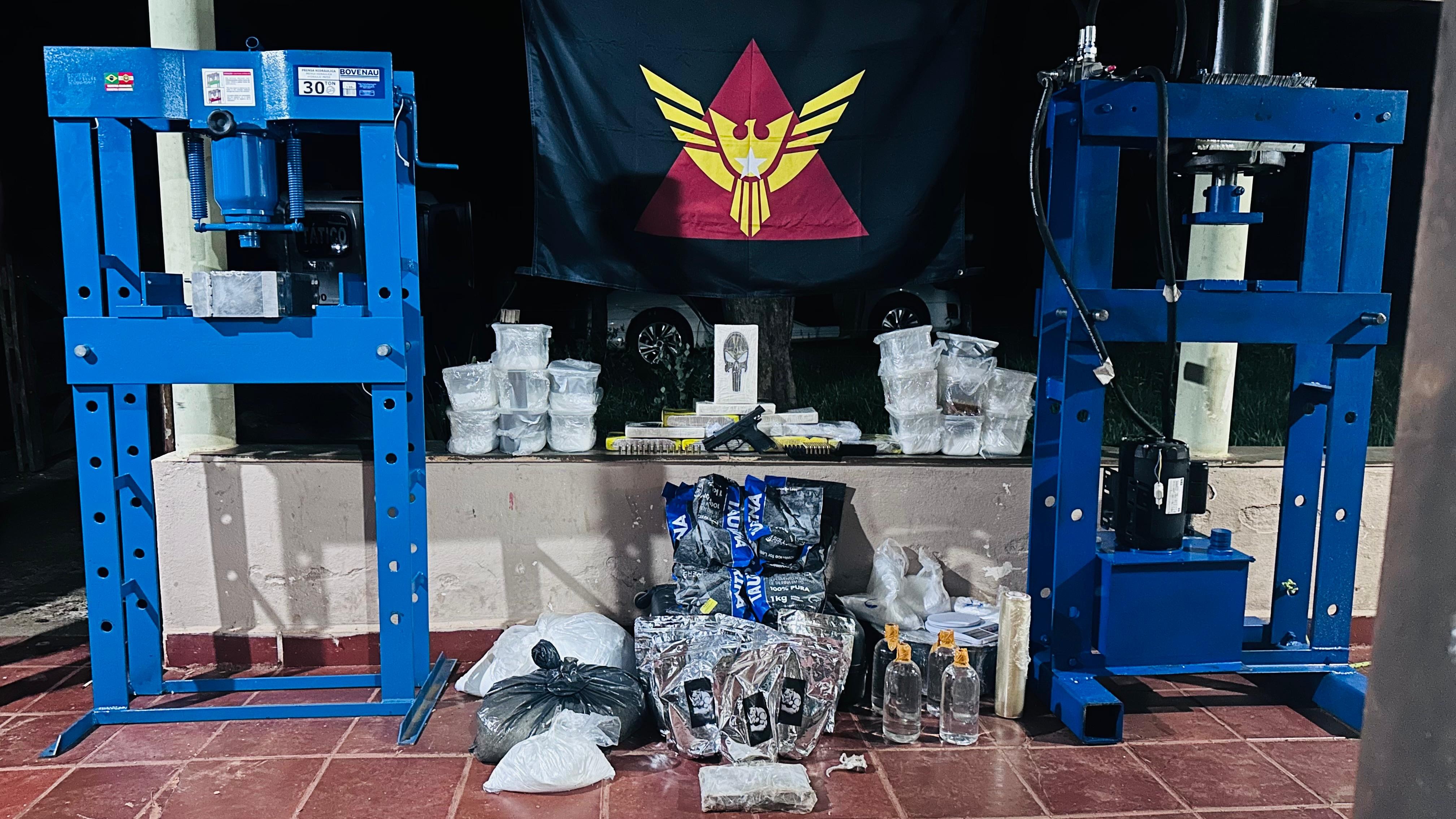 Laboratório de cocaína é descoberto e desativado em Uberlândia; duas pessoas foram presas