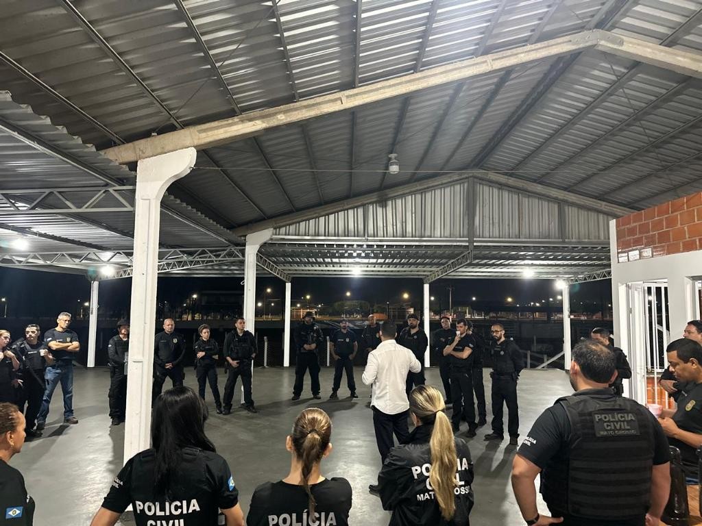 Operação contra facção prende 7 pessoas suspeitas de extorquir comerciantes em MT 