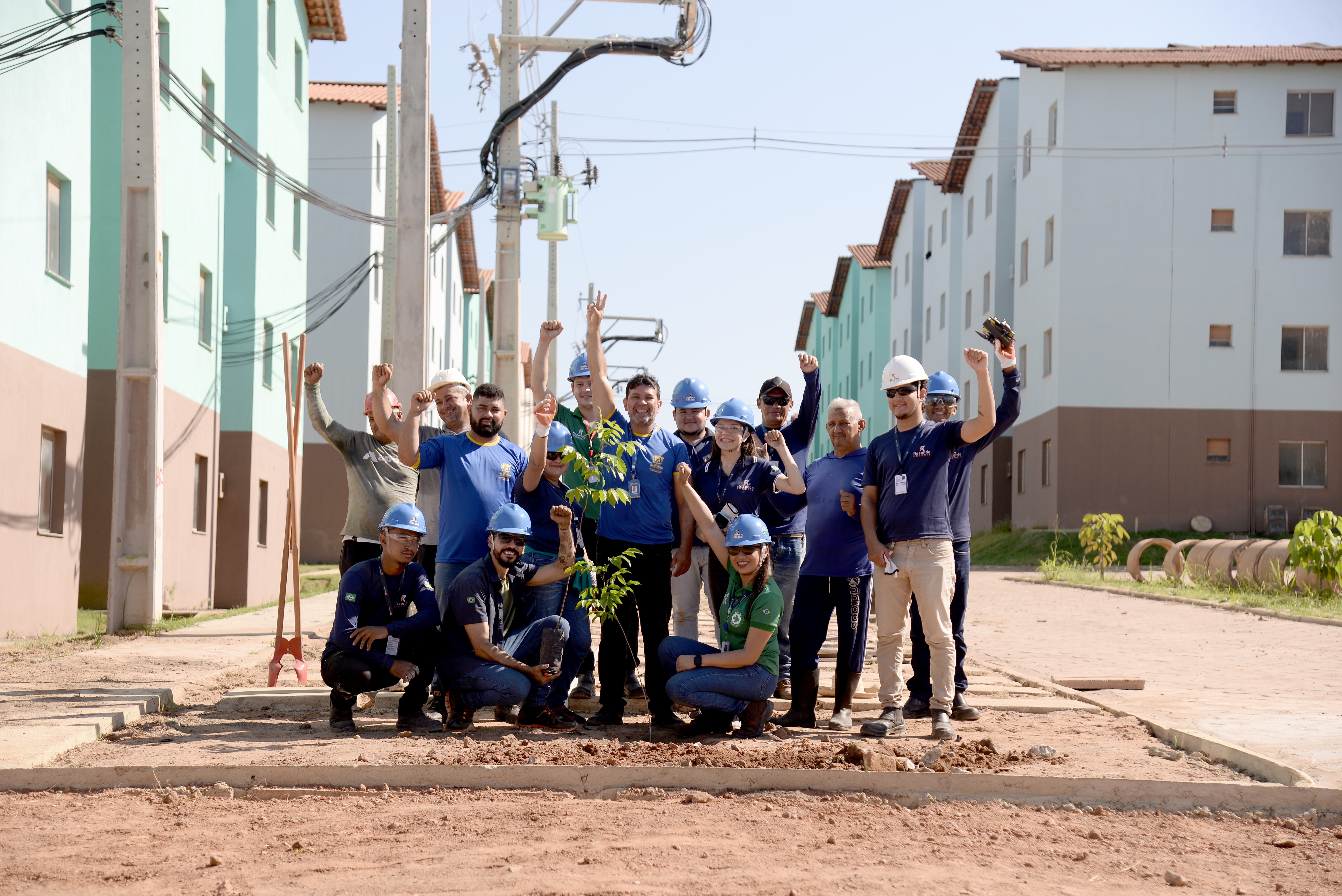 Residencial Moaçara recebe mais 100 mudas em nova ação do programa 'Arborizar Santarém'