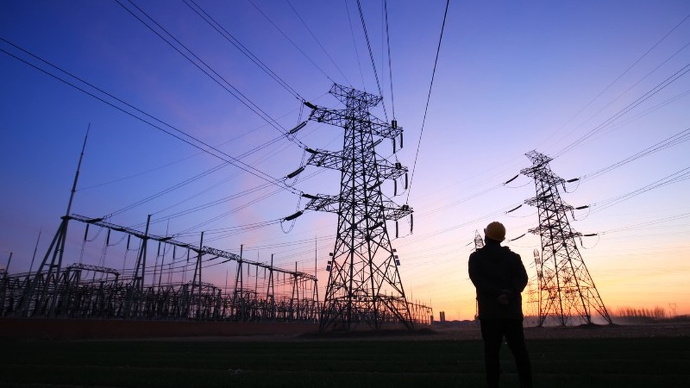 A modernização do setor elétrico, com a abertura do mercado livre de energia, requer profissionais que entendam a dinâmica do processo de aquisição  — Foto: Getty Images