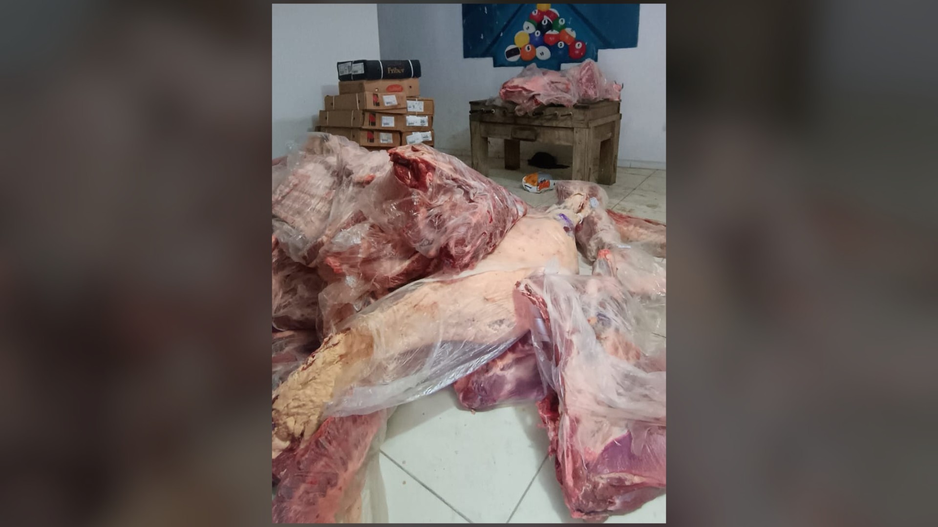 Polícia prende suspeitos e recupera carga de carne roubada em São Roque
