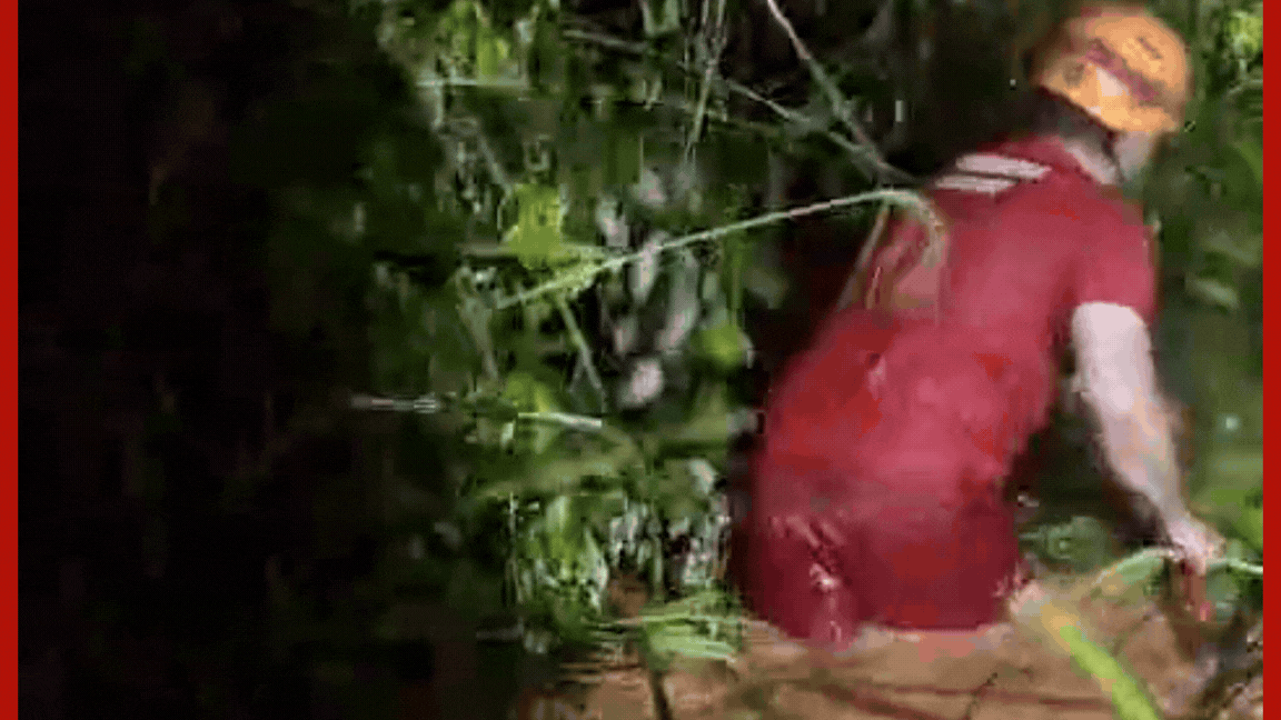 Motorista é resgatado após ser arrastado por correnteza e água invadir carro durante temporal em Cuiabá 