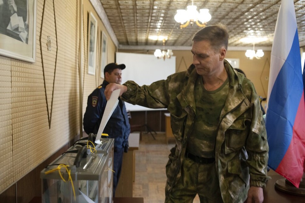 Territórios da Ucrânia começam a passar por referendos de anexação à Rússia