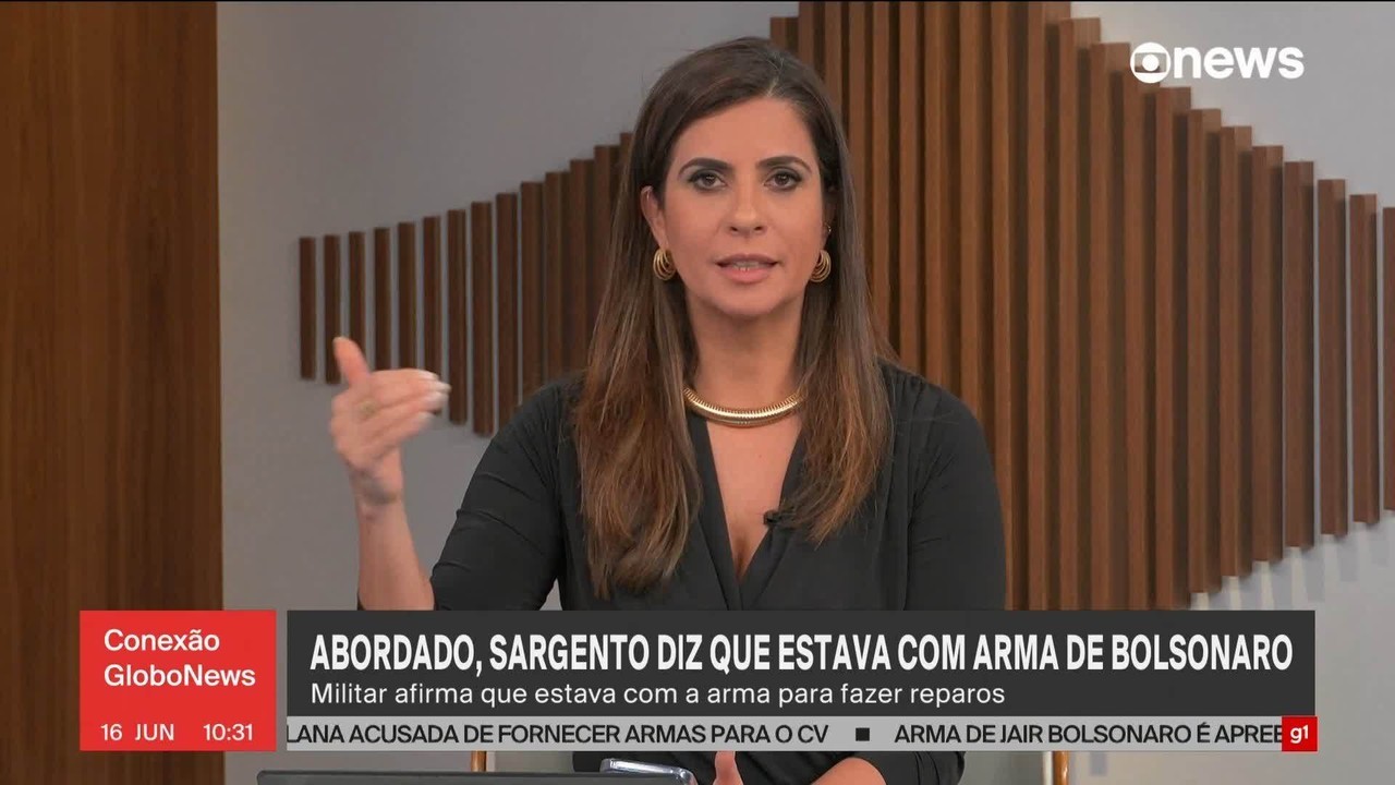 Moraes dá 24 horas para Bolsonaro explicar arma de fogo apreendida pela polícia do DF