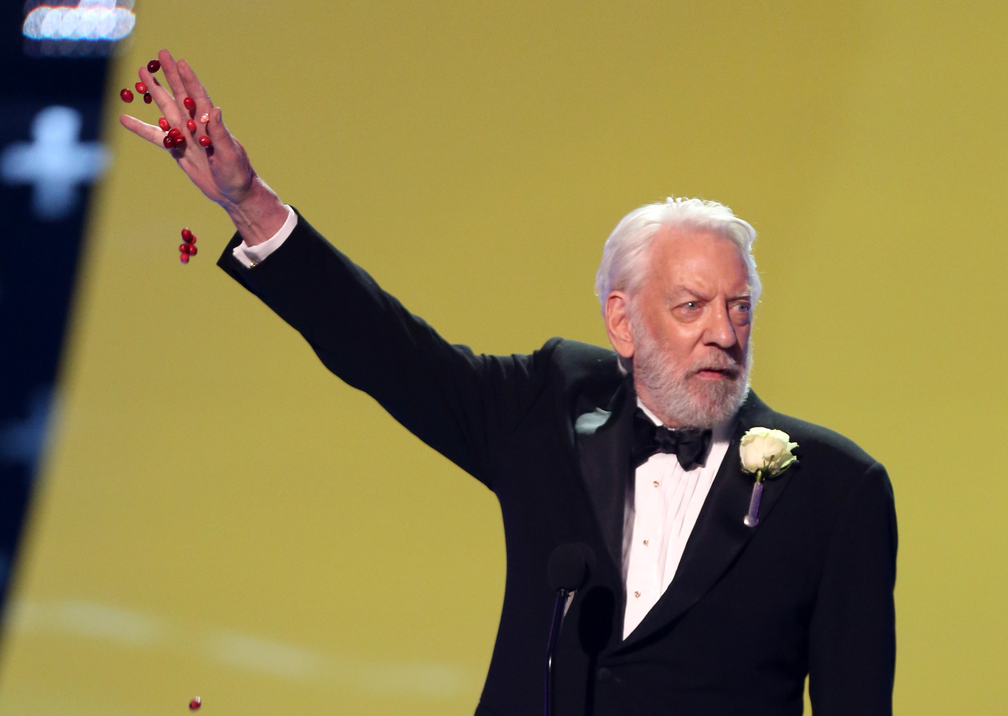 Donald Sutherland no Teen Choice Awards, em Los Angeles, em 2014 — Foto: Matt Sayles/Invision/A