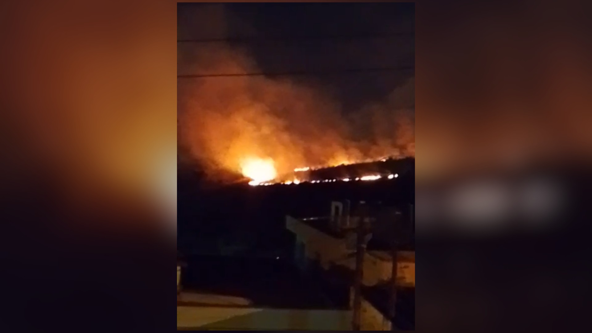 Incêndio em área de mata mobiliza bombeiros em Várzea Paulista