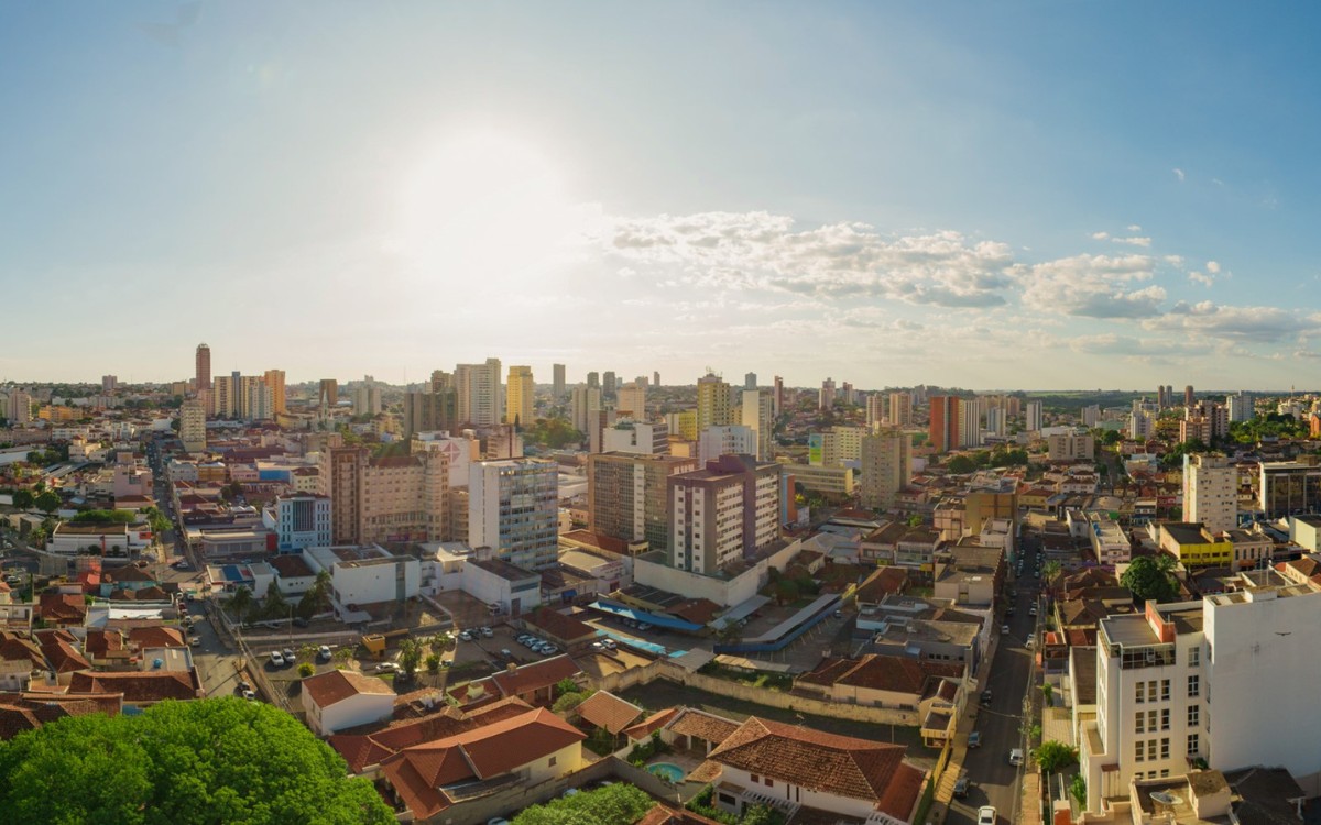 Uberaba: Educação Técnica Impulsiona Desenvolvimento e Atrai Interesse de Goiânia