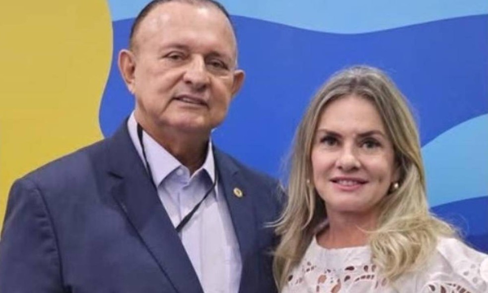 Adolfo Menezes e Ivana Bastos — Foto: Ascom/Agência Alba
