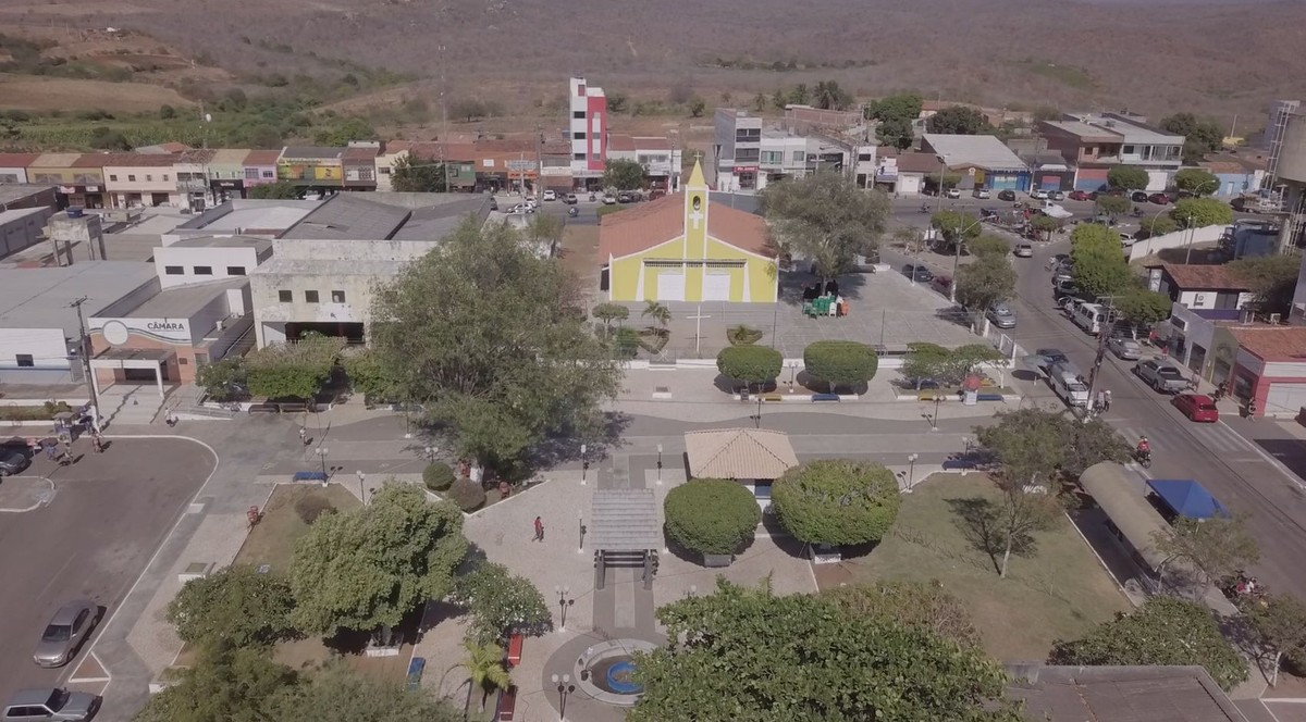 Prefeitura de Canindé de São Francisco decreta suspensão de atividades