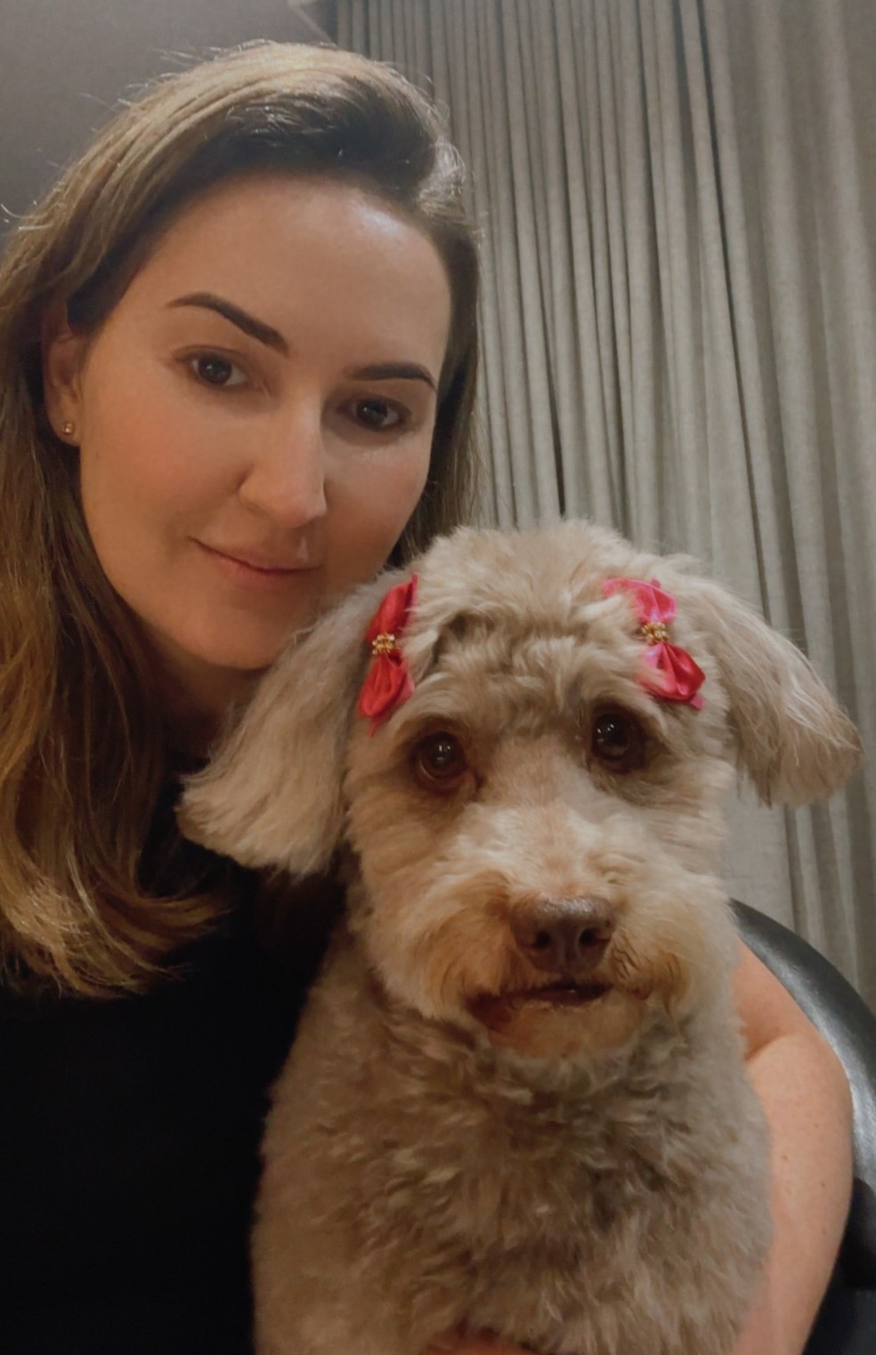 Luna com a tutora, Flávia Scanavachi — Foto: Cedida pela família
