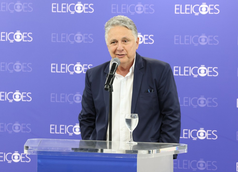 Anthony Garotinho participa de coletiva após o debate na Globo — Foto: Globo/Manoella Mello
