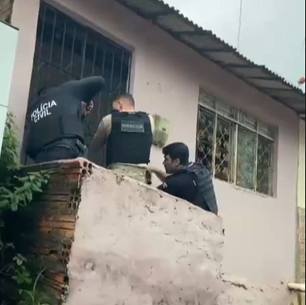 Operação cumpre mandados para desarticular facções criminosas e prende suspeitos em Penedo