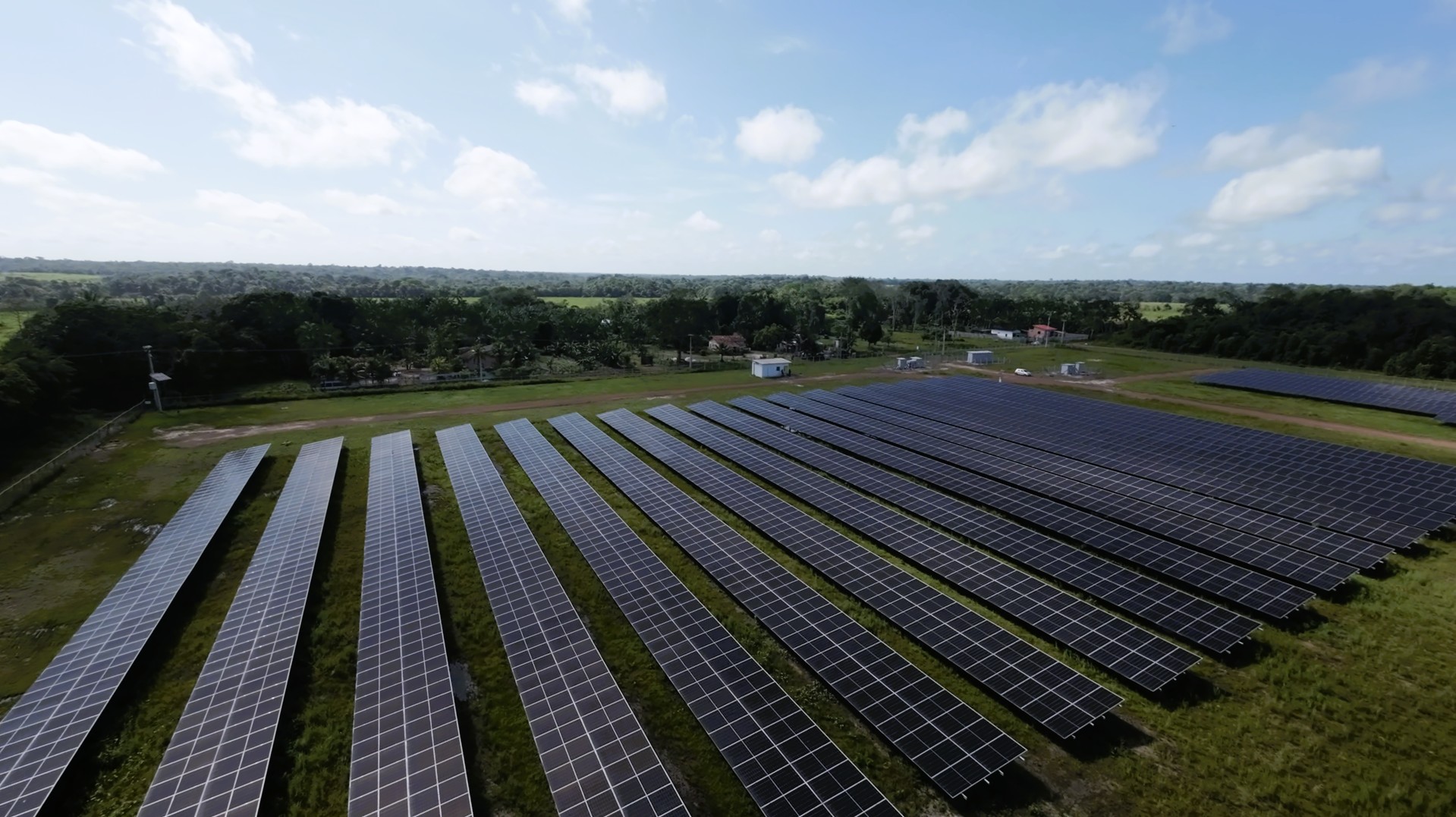 Compromisso com sustentabilidade:
Sicredi Ouro Verde MT/PA amplia ações sustentáveis e supera 
R$ 2 bilhões em carteira de economia verde