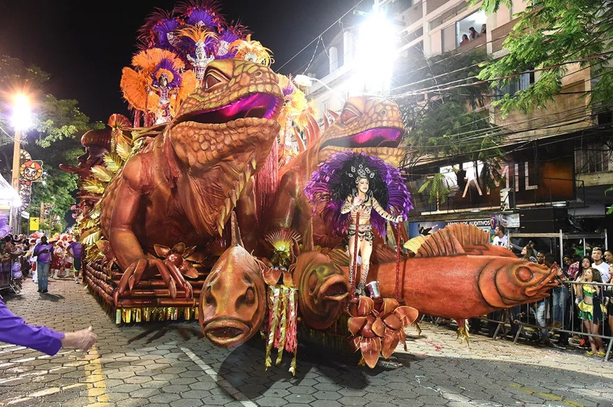 Carnaval 2026: conheça os enredos das escolas do Grupo Especial de Nova Friburgo