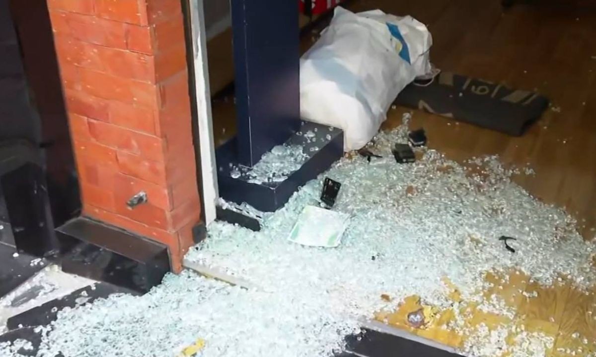 Empresário tem loja arrombada às vésperas do São João em Salvador: 'Levaram meu sonho'