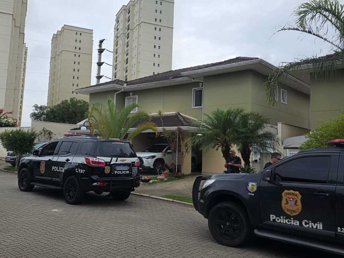 Polícia Civil prende trio suspeito de comprar celulares com documentos falsos e cartões clonados em Indaiatuba