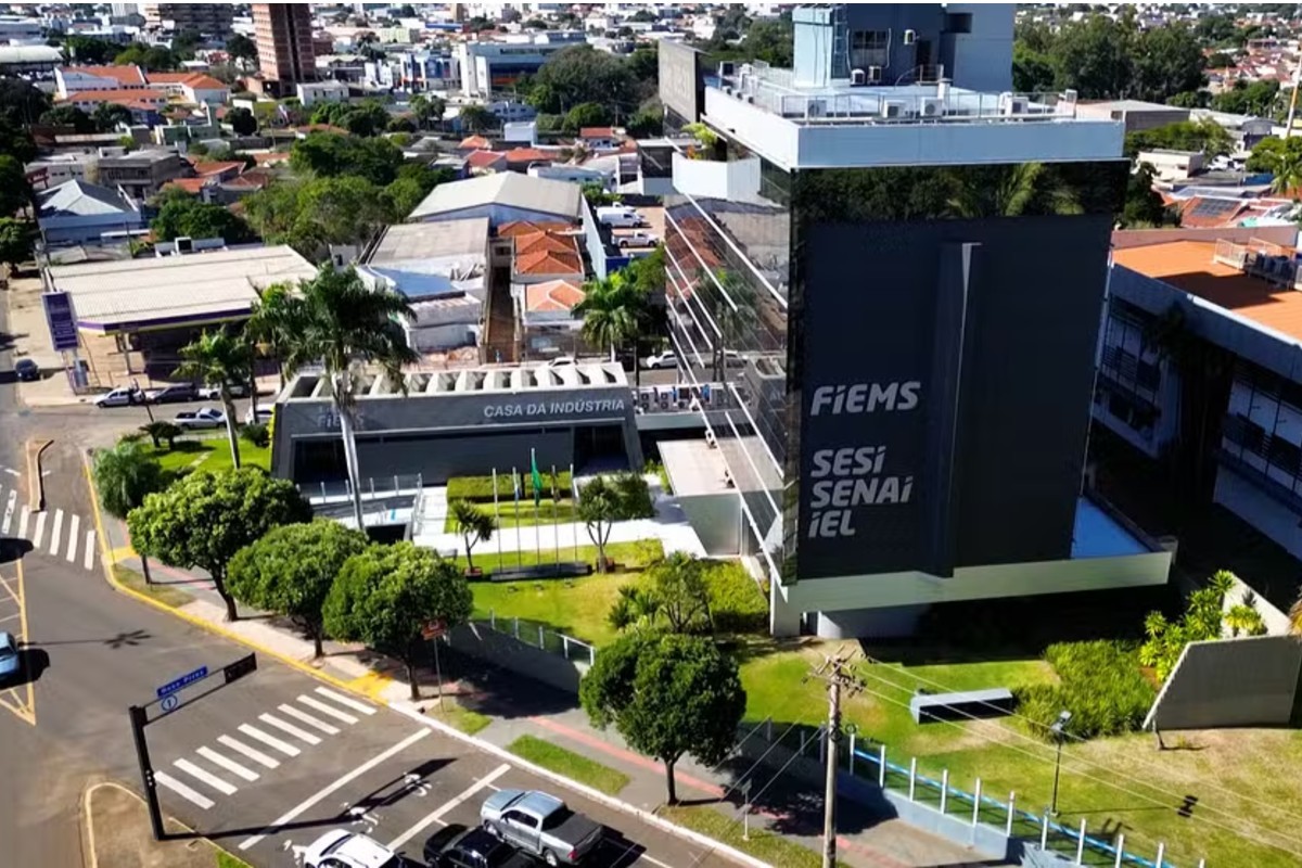 Carros, eletrônicos, móveis e motores: leilão da FIEMS abre visitação e lances encerram nesta semana