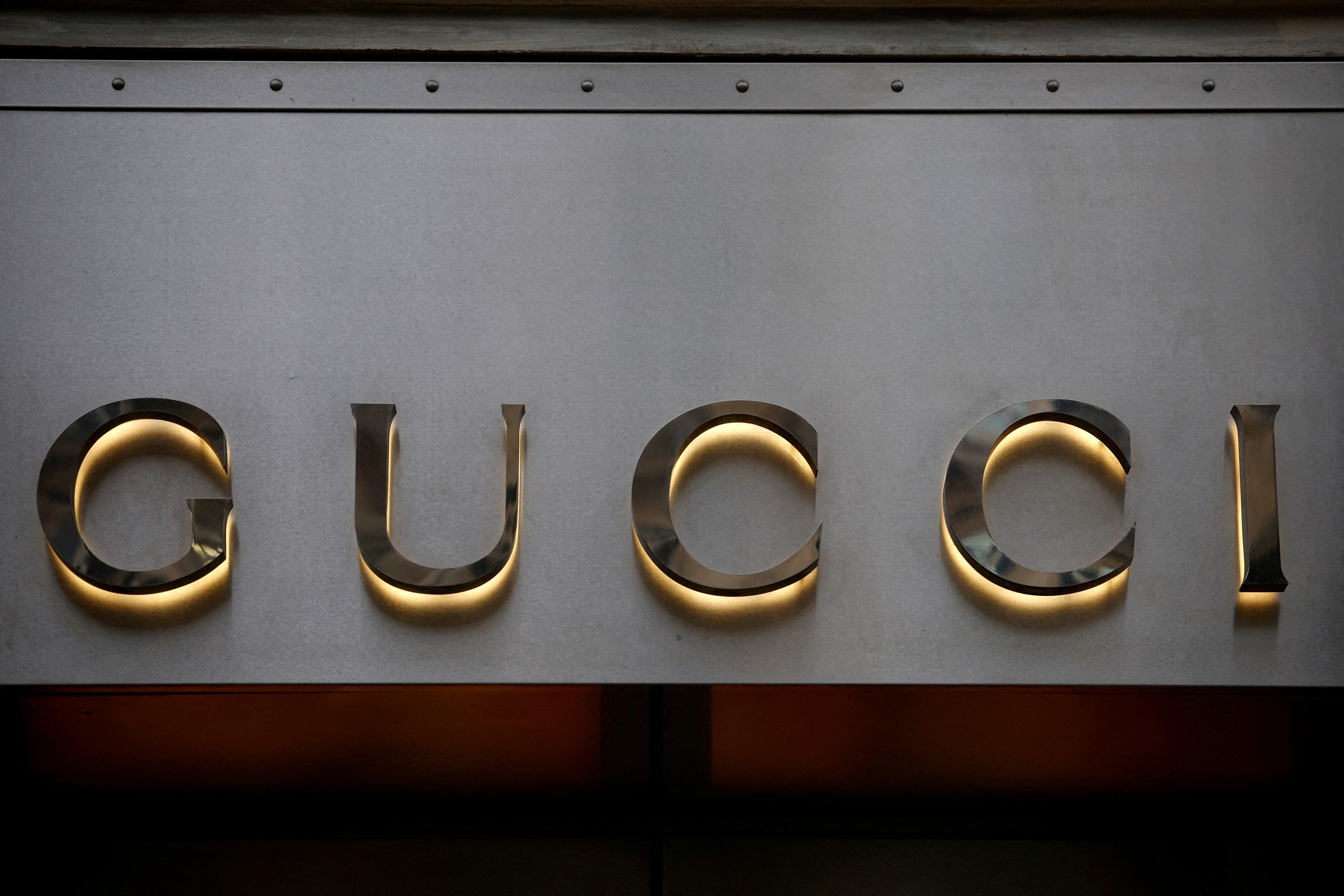 Kering destitui CEO da Gucci e nomeia Francesca Bellettini para liderar a marca