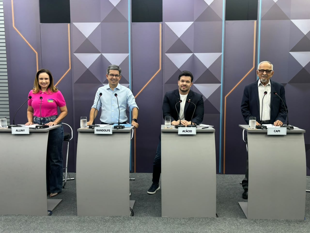Debate na Rede Amazônica: candidatos ao Senado no AP discutem exploração de petróleo e privatização de saneamento e energia