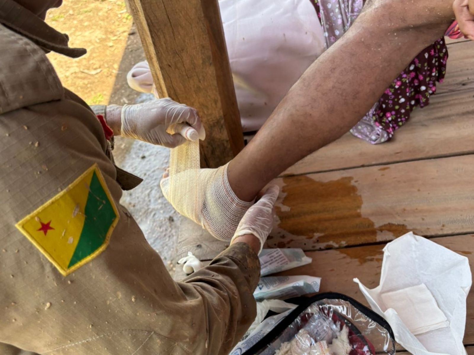 Homem é picado no pé por jararaca ao ir tomar banho em rio no interior do AC