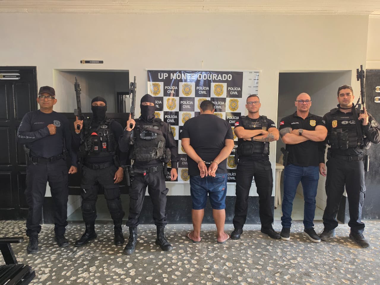 Homem é preso com munição de uso restrito e material de garimpo ilegal no Vale do Jari