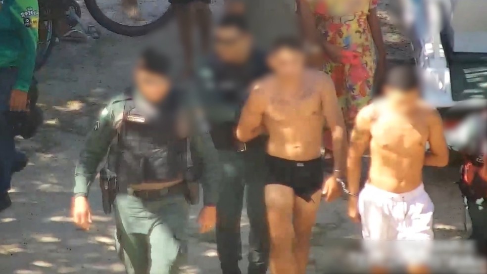Criminosos tentam fugir pelo mar e acabam presos em Fortaleza — Foto: TV Verdes Mares/Reprodução
