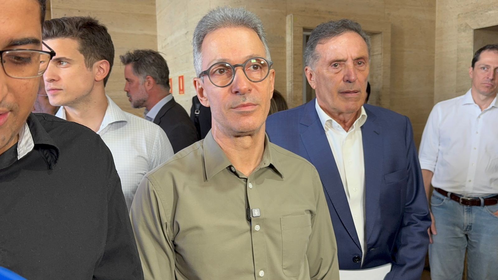 Romeu Zema diz que é preciso 'tirar o besouro e continuar a obra' ao criticar entraves ambientais que dificultam construções de rodovias