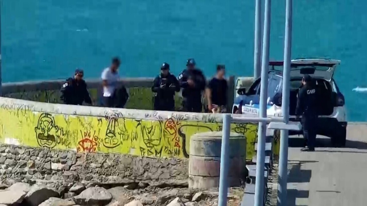 Trio é preso na praia de iracema
