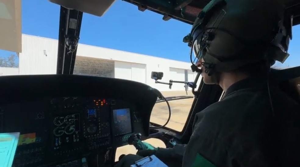 Tenente de 24 anos é a primeira mulher a se formar piloto de helicóptero do Comando de Aviação do Exército no Brasil — Foto: Reprodução/TV Vanguarda