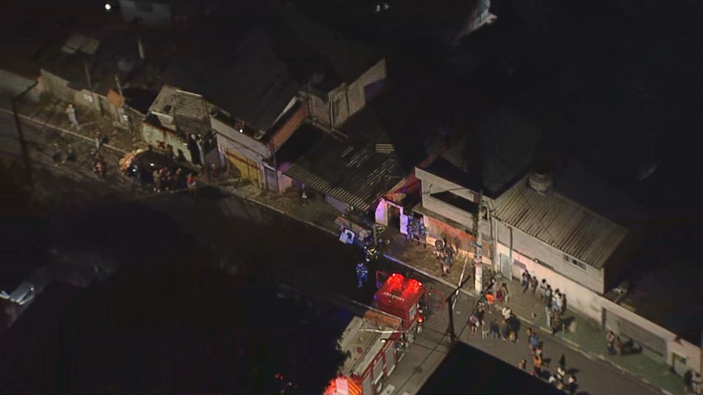 Explosão deixa feridos no Jardim Ângela, Zona Sul de SP — Foto: Globocop