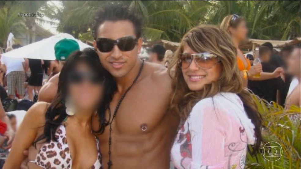Tony e  Jasveen Sangha em festa em Los Angeles &mdash; Foto: g1