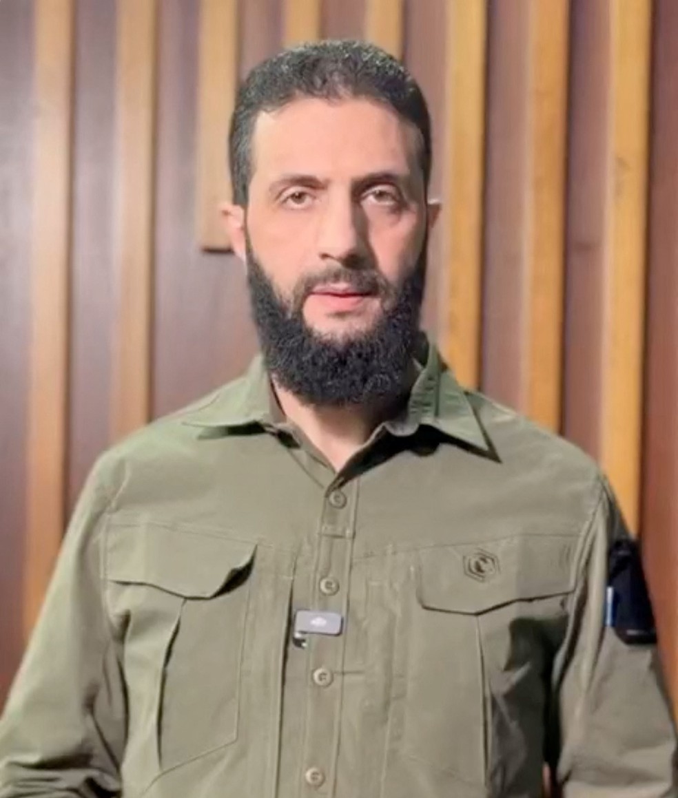 Abu Mohammed al-Golani, líder das forças rebeldes que tentam derrubar ditador Bashar al-Assad na Síria — Foto: Media Branch of Syrian Rebel Operations Room/via Reuters