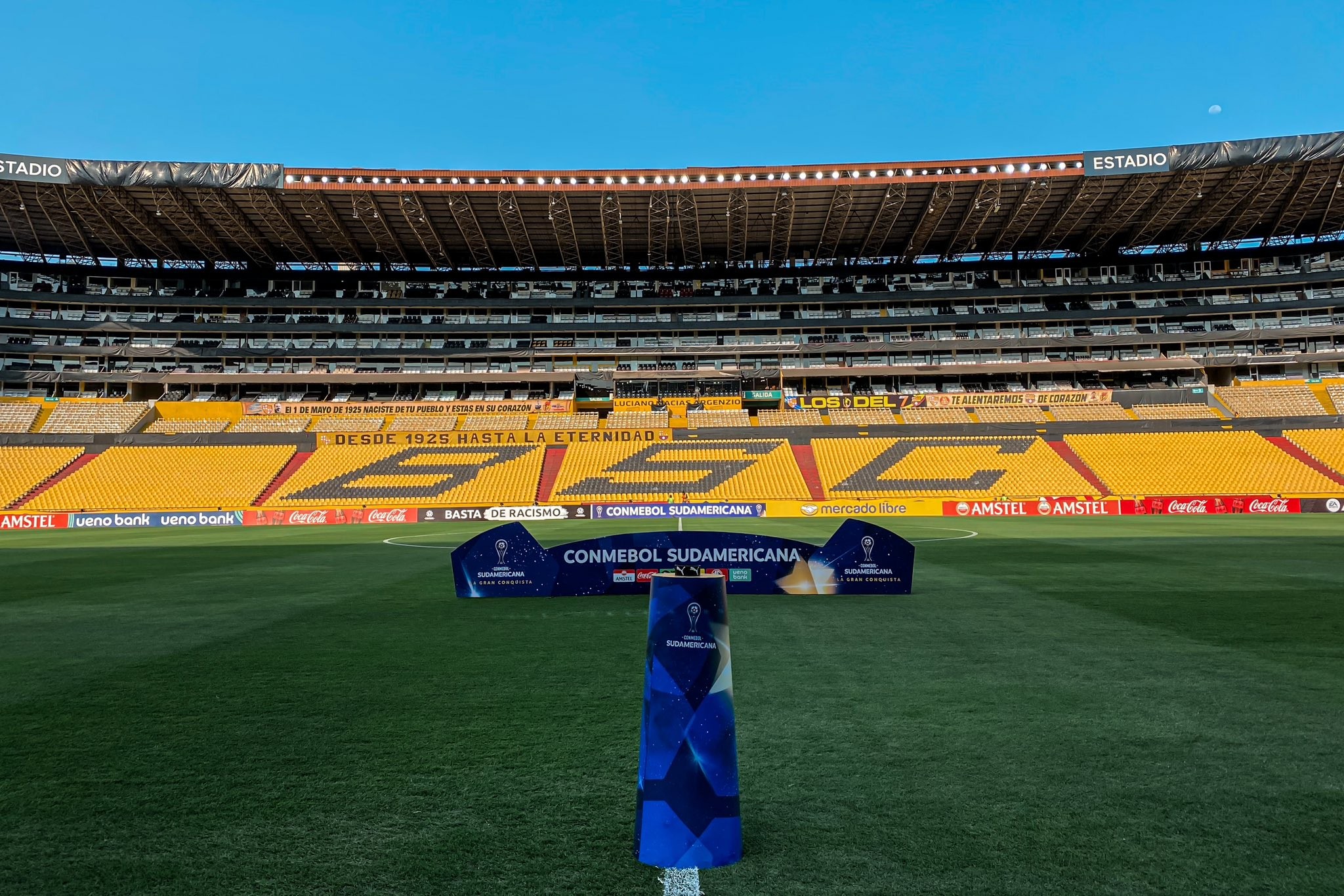 Prefeito e presidente do Barcelona de Guayaquil são presos no Equador