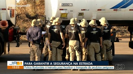 Policiais rodoviários passam por capacitação para fiscalizar cargas perigosas