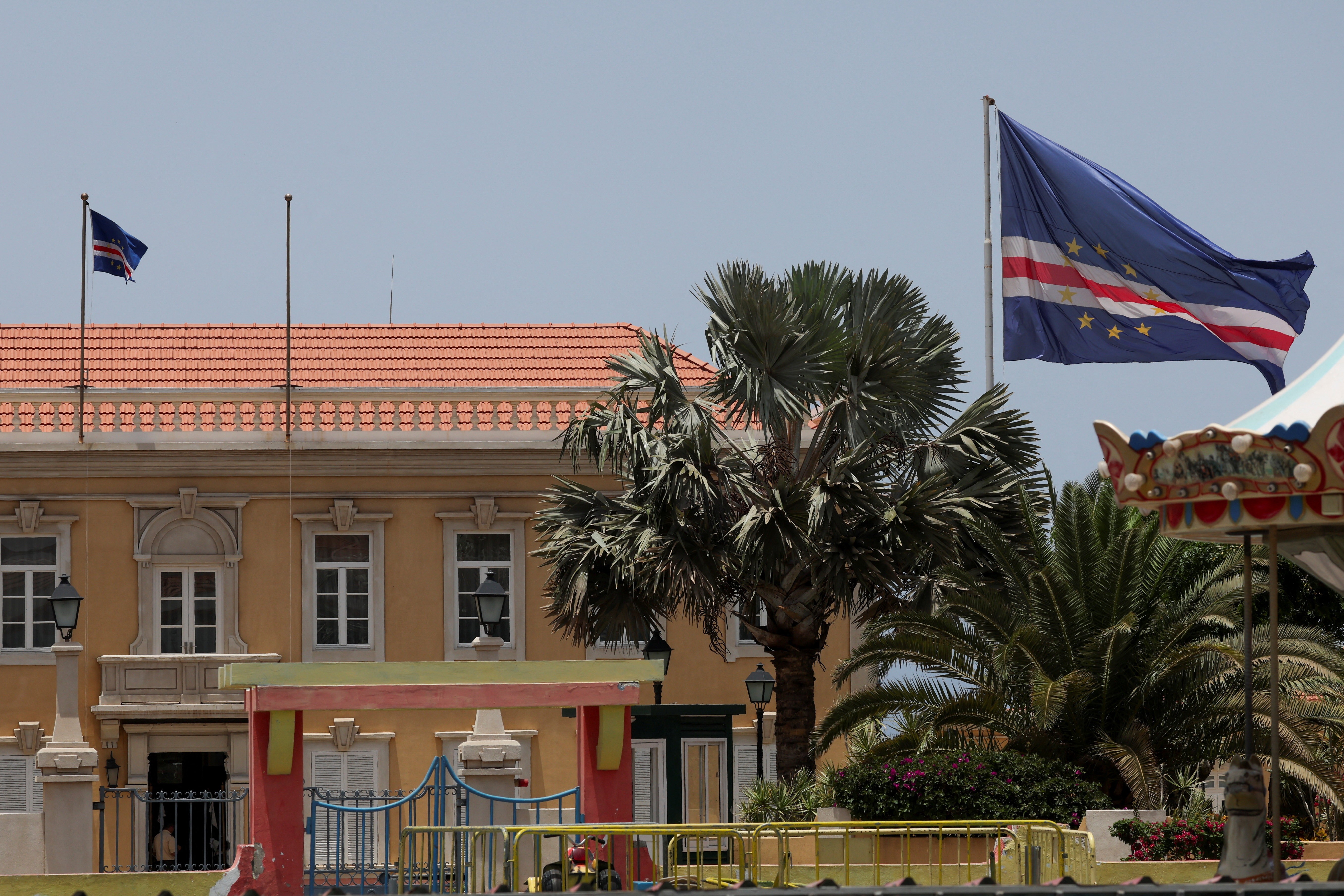 País que fala português e criado em ilhas desabitadas: conheça Cabo Verde