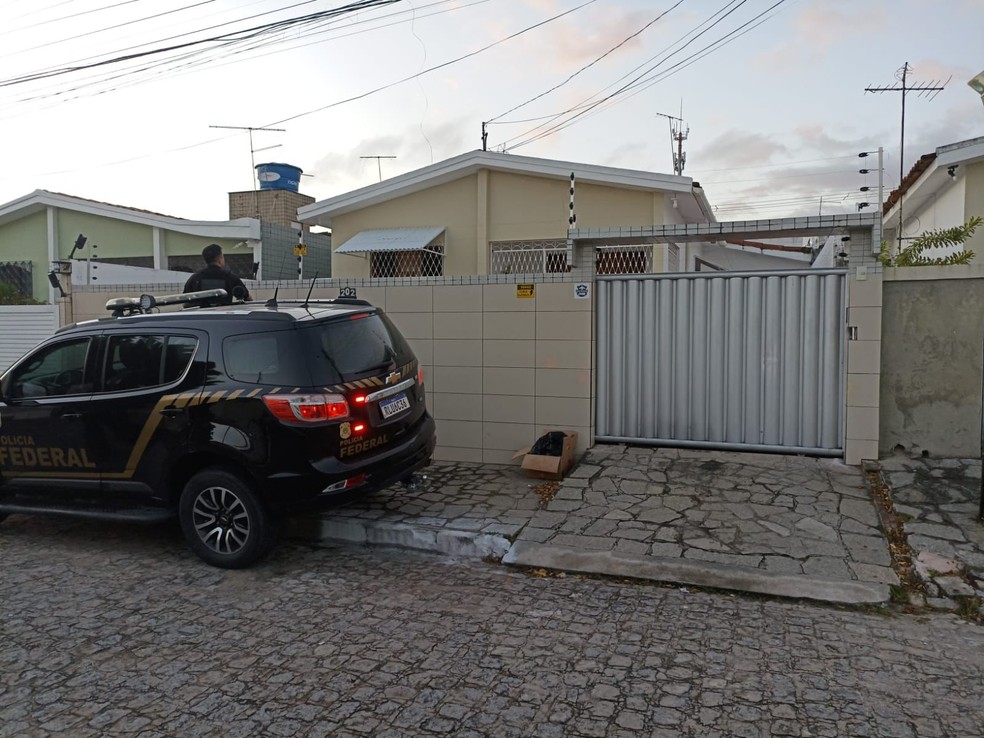 Casa onde foi cumprido um dos mandados de prisão da Operação 'Flying Dutchman' — Foto: Divulgação/Polícia Federal