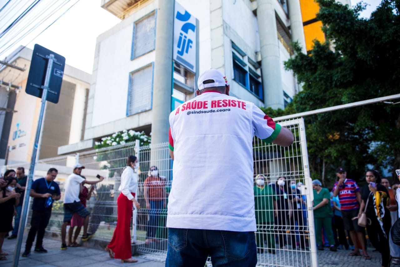 Com milhões em contas atrasadas, Evandro Leitão prepara pacote de corte de gastos; veja o que se sabe