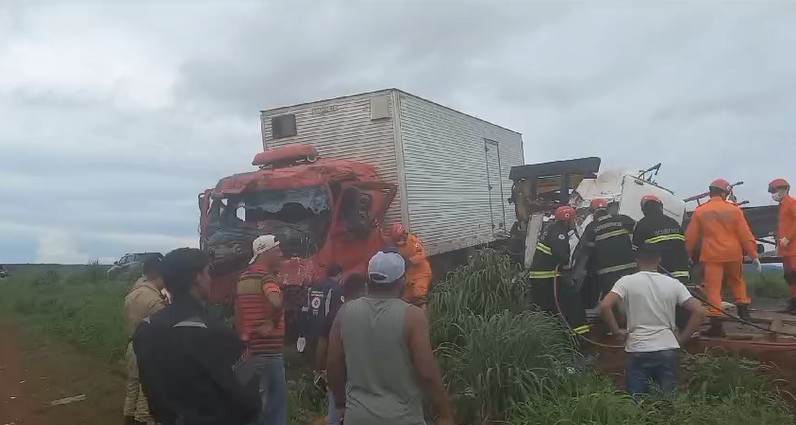 Morre segunda vítima de acidente que deixou carretas com frentes destruídas na TO-050