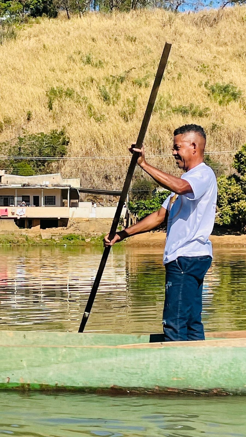 Procissão pelo rio Muriaé comemorou o Padroeiro dos Pescadores nesta quinta-feira (29) — Foto: Colônia de Pescadores Z-20/Divulgação