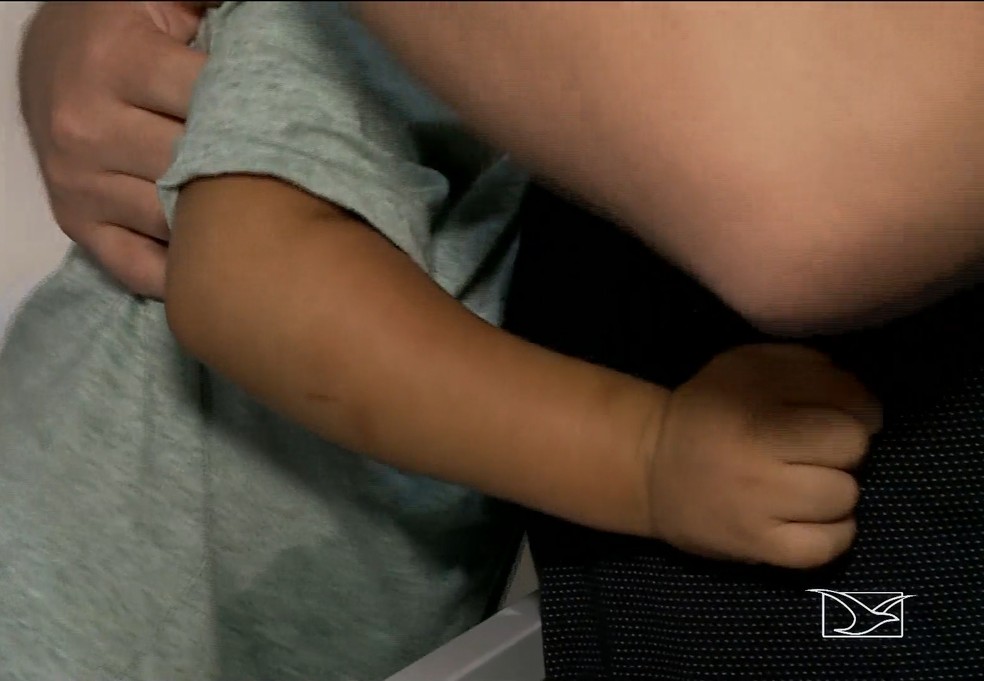 Menino autista de 3 anos é abandonado pelo próprio pai no Hospital Municipal de Imperatriz — Foto: Reprodução/TV Mirante